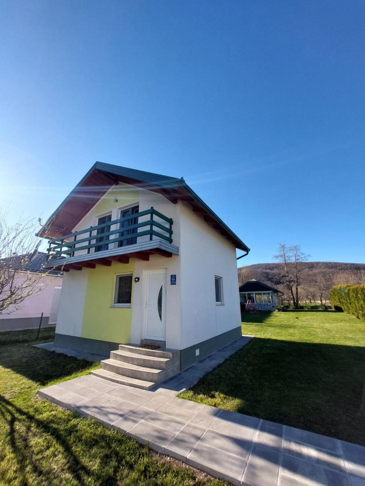 La Reina Una Bihać Екстериор снимка
